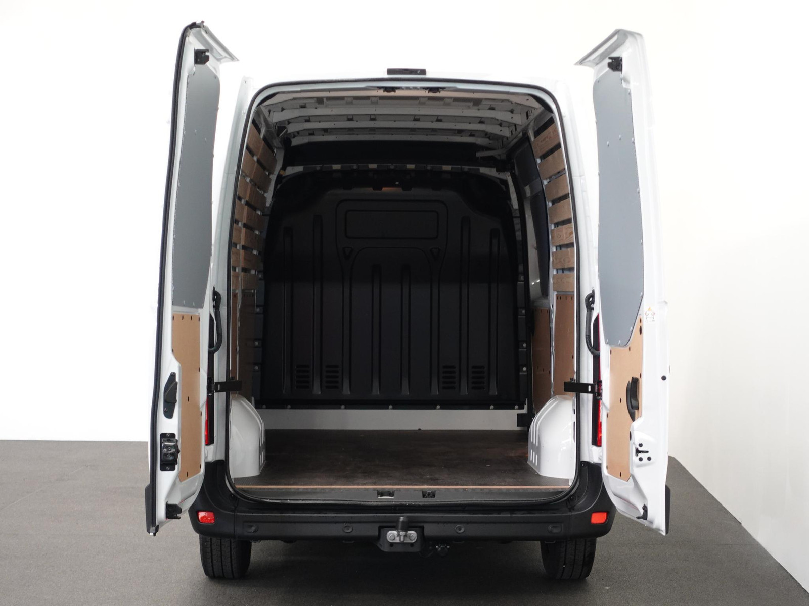 Renault Master T33 2.3 dCi 135 L2H2