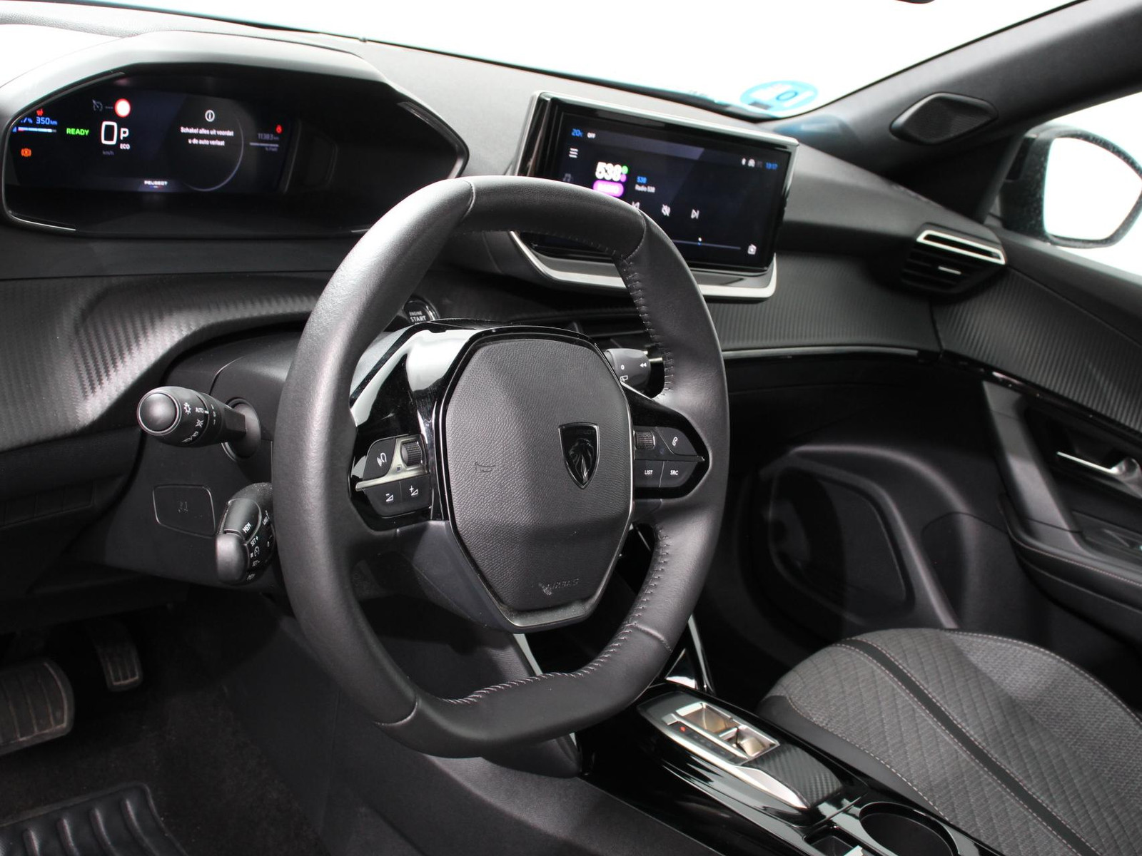 Peugeot e-2008 EV Allure Pack 54 kWh