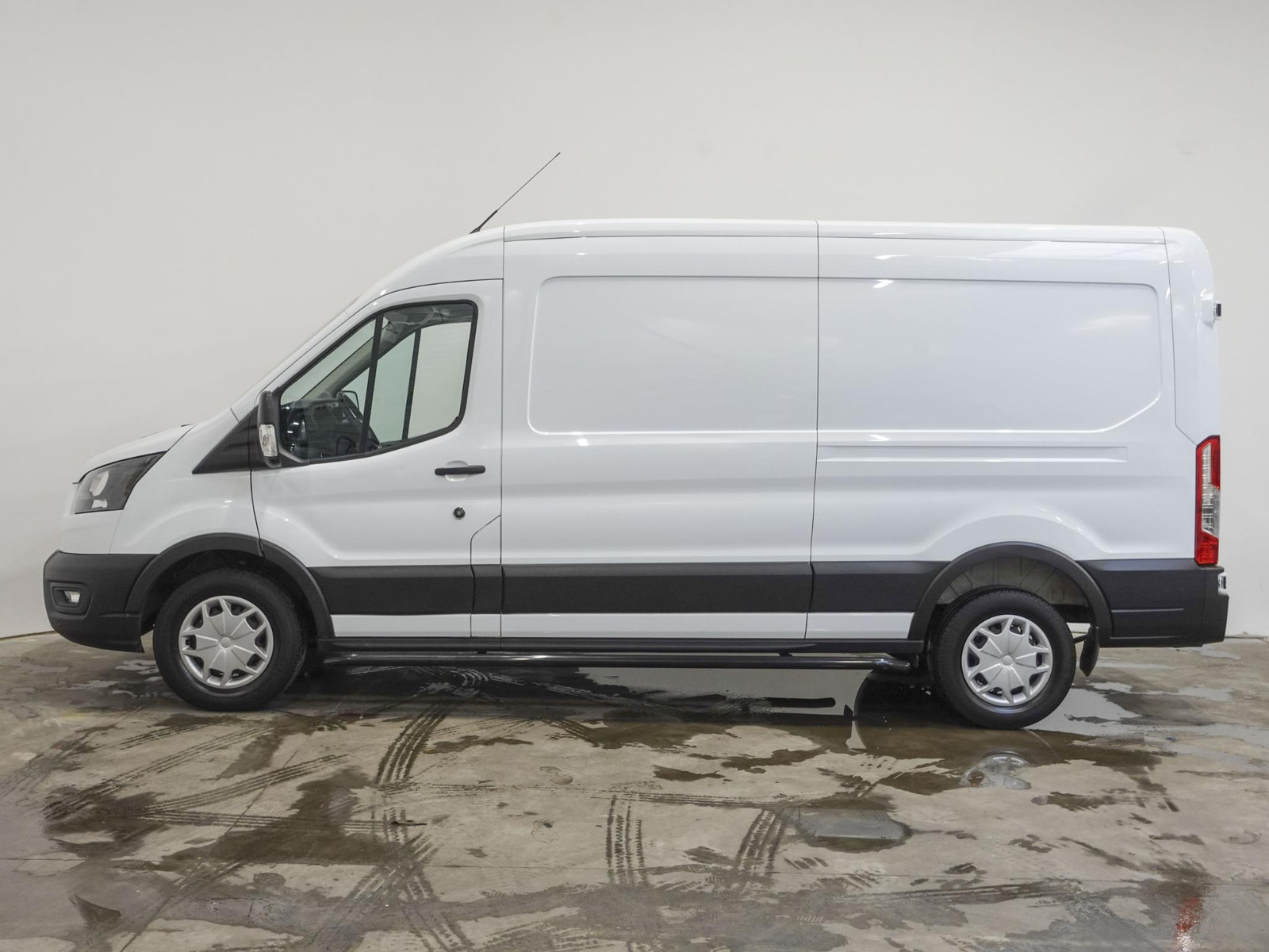 Ford Transit 330 2.0 TDCI L3H2 Trend thumbnail 7