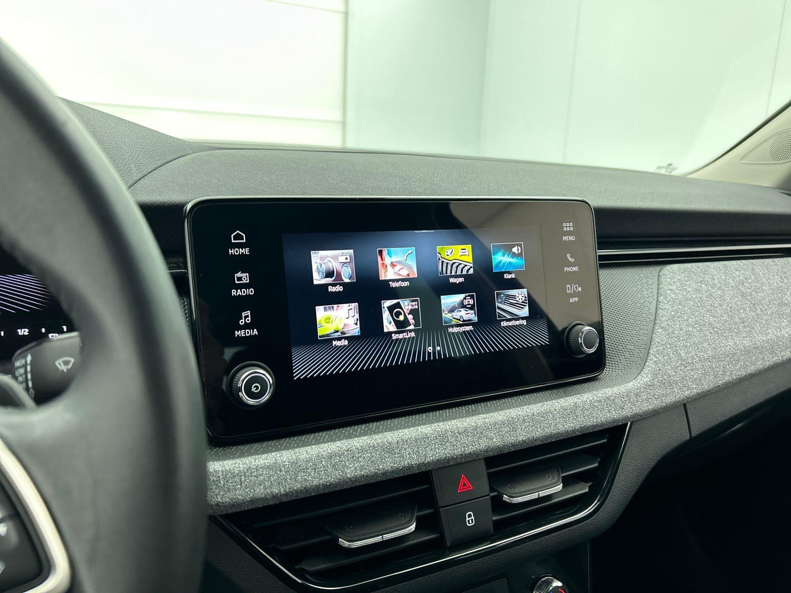 Škoda Kamiq 1.0 TSI Business Edition DSG thumbnail 6