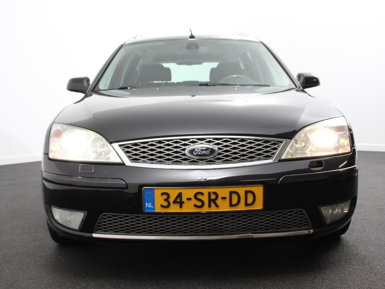 Ford Mondeo Wagon 2.5 V6 Ghia Executive