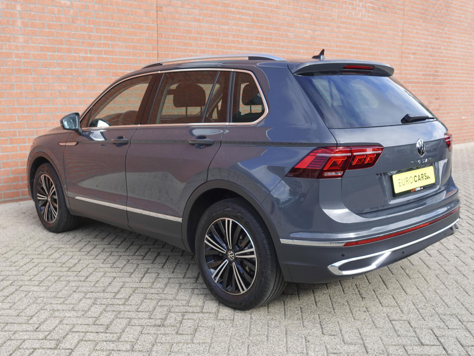 Volkswagen Tiguan 1.5 TSI 150pk DSG Elegance thumbnail 3