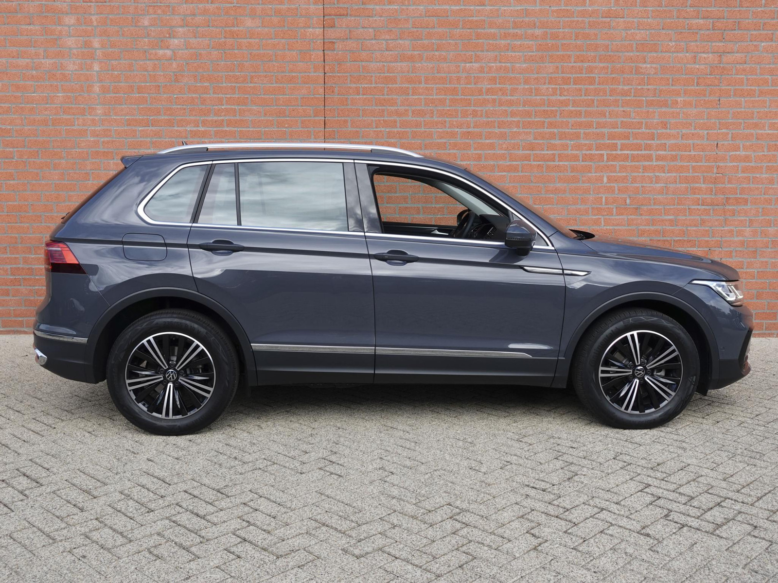 Volkswagen Tiguan 1.5 TSI 150pk DSG Elegance thumbnail 6