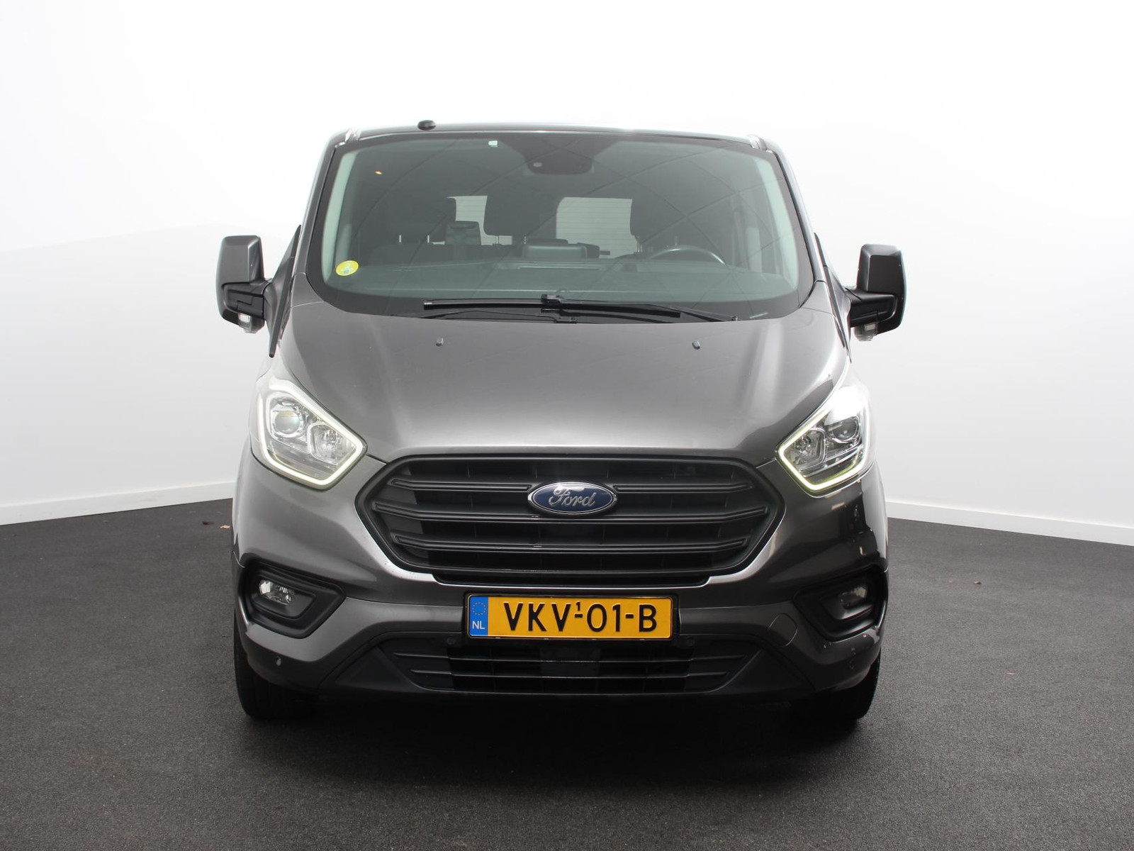 Ford Transit Custom 320 2.0 TDCI L2H1 Limited DC