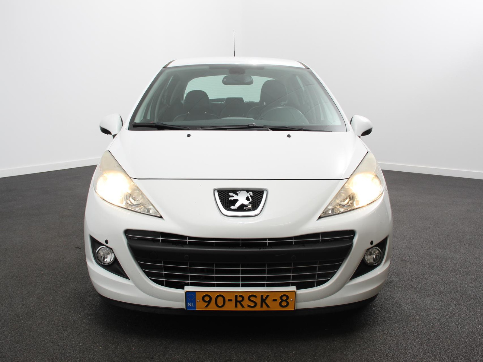 Peugeot 207 1.6 VTi Allure Automaat