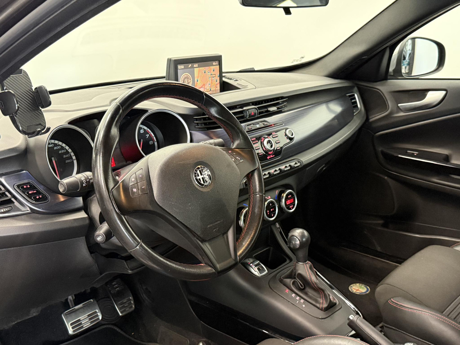 Alfa Romeo Giulietta 1.4 T Sportiva Automaat thumbnail 2