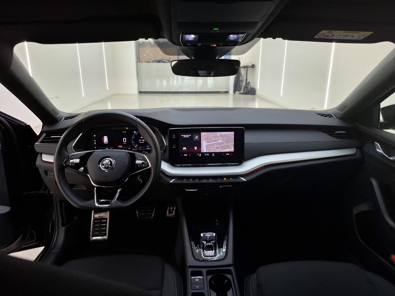 Škoda Octavia Combi 1.0 e-TSI Automaat Sport Business thumbnail 2