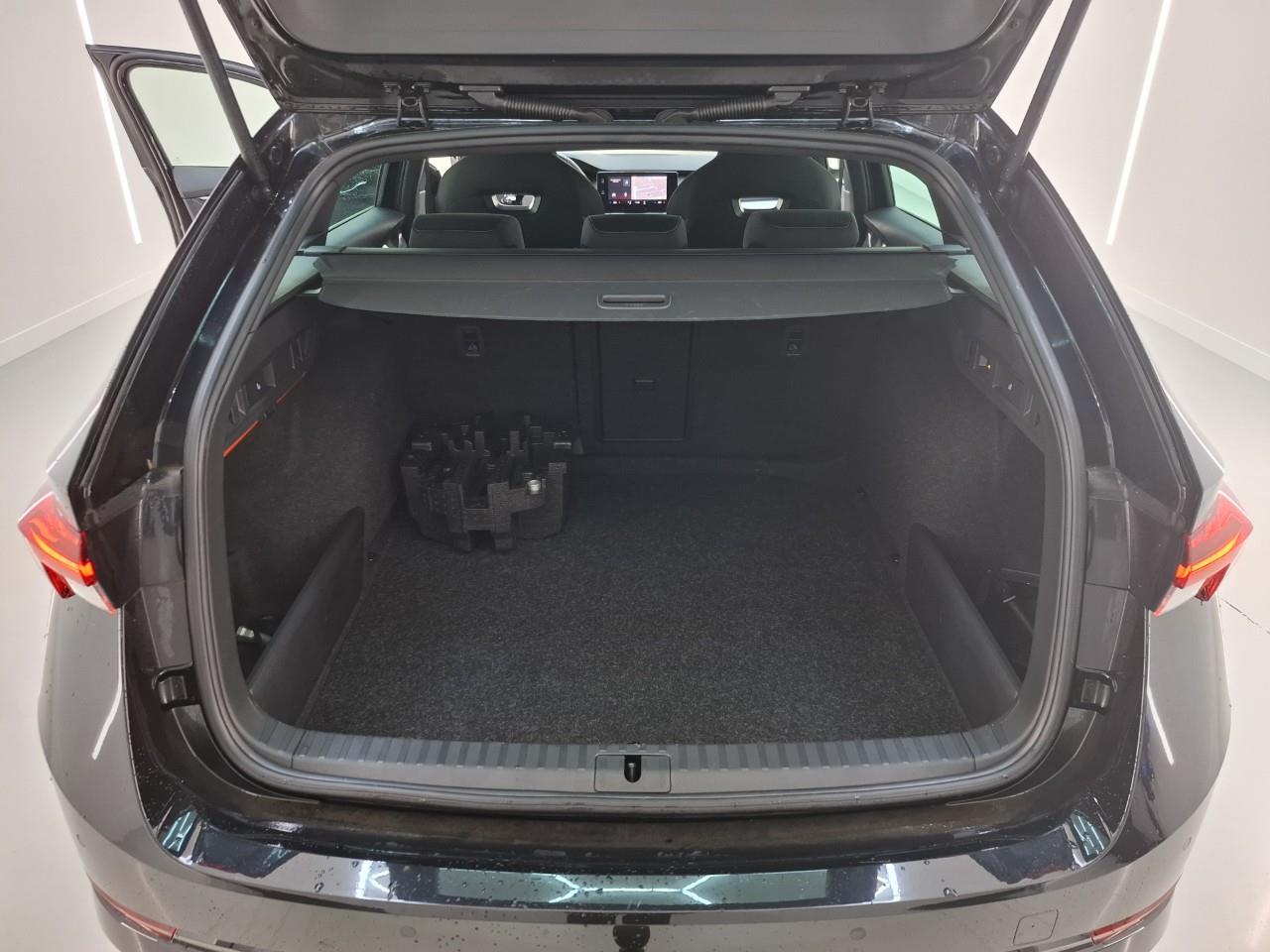Škoda Octavia Combi 1.0 e-TSI Automaat Sport Business thumbnail 3