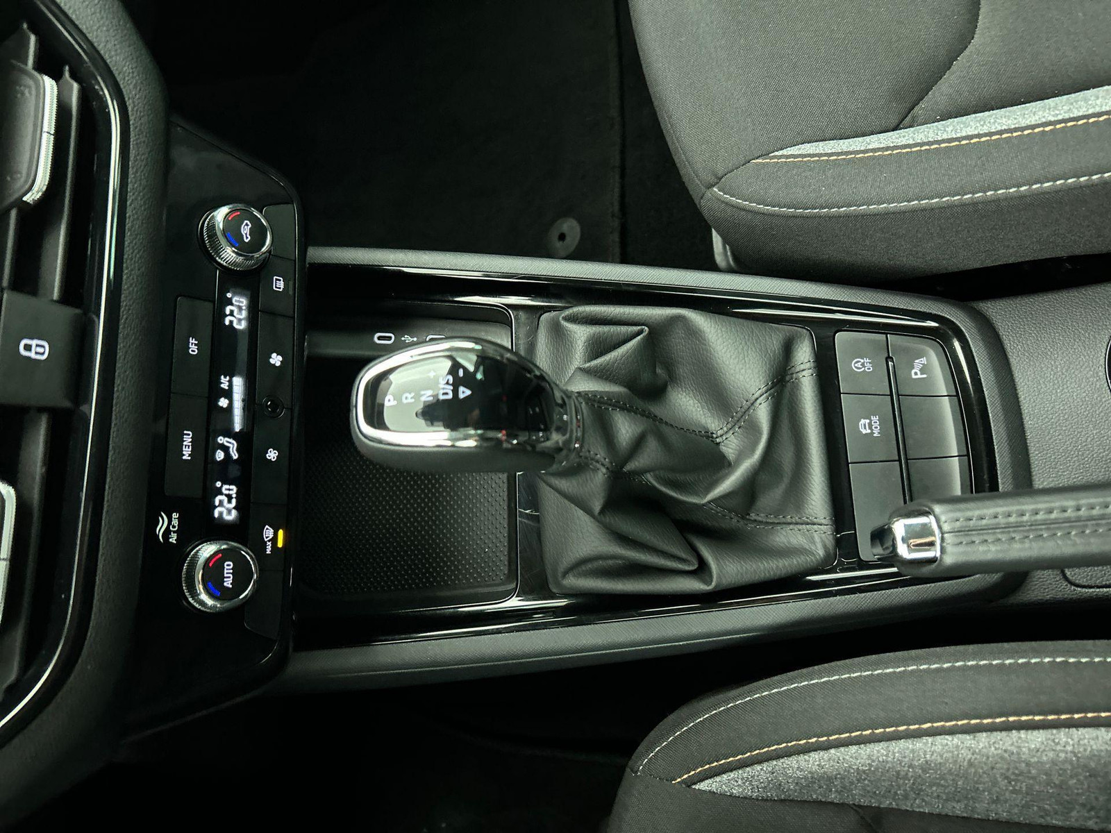 Škoda Kamiq 1.0 TSI Business Edition DSG thumbnail 2