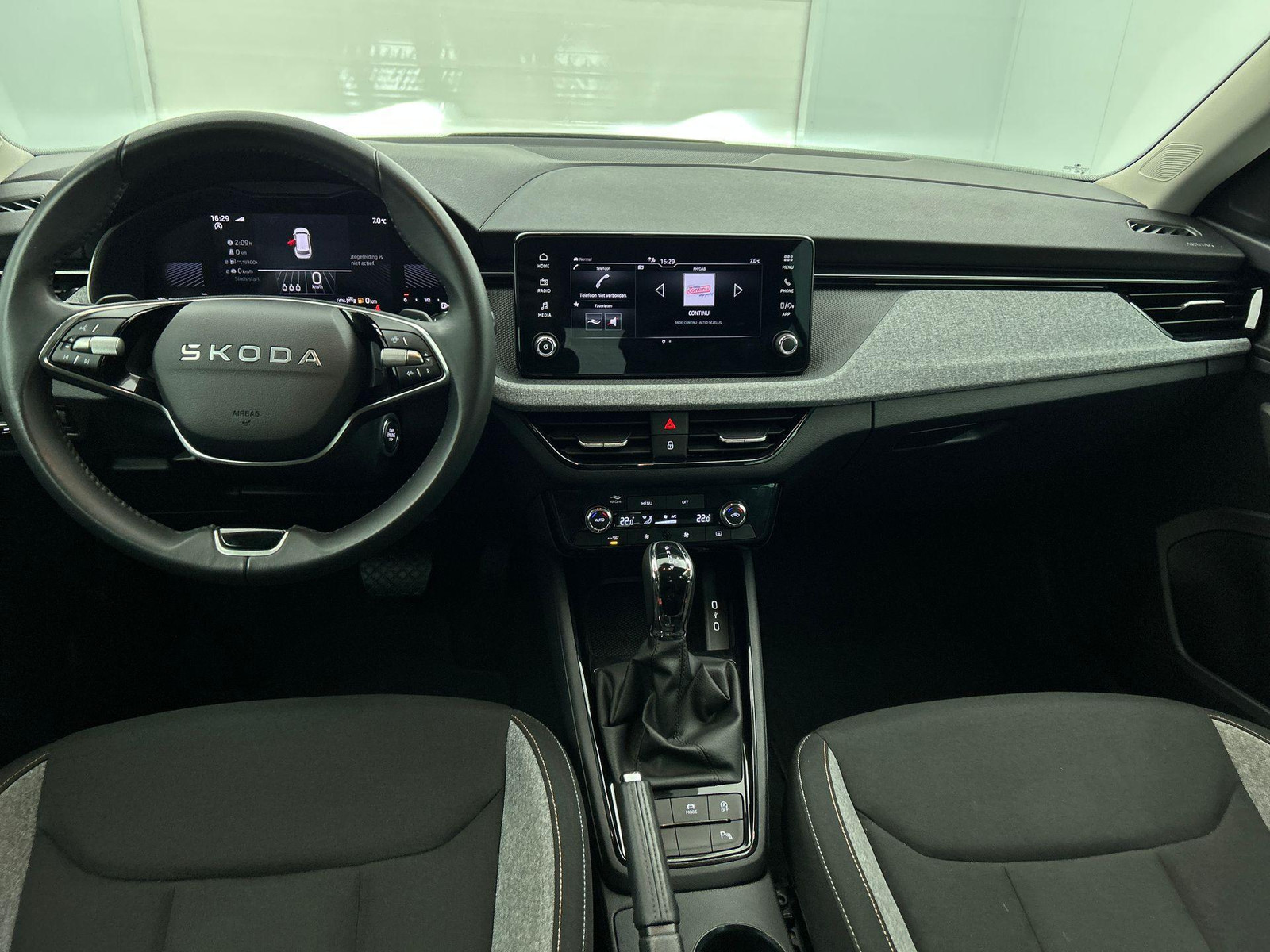 Škoda Kamiq 1.0 TSI Business Edition DSG thumbnail 10