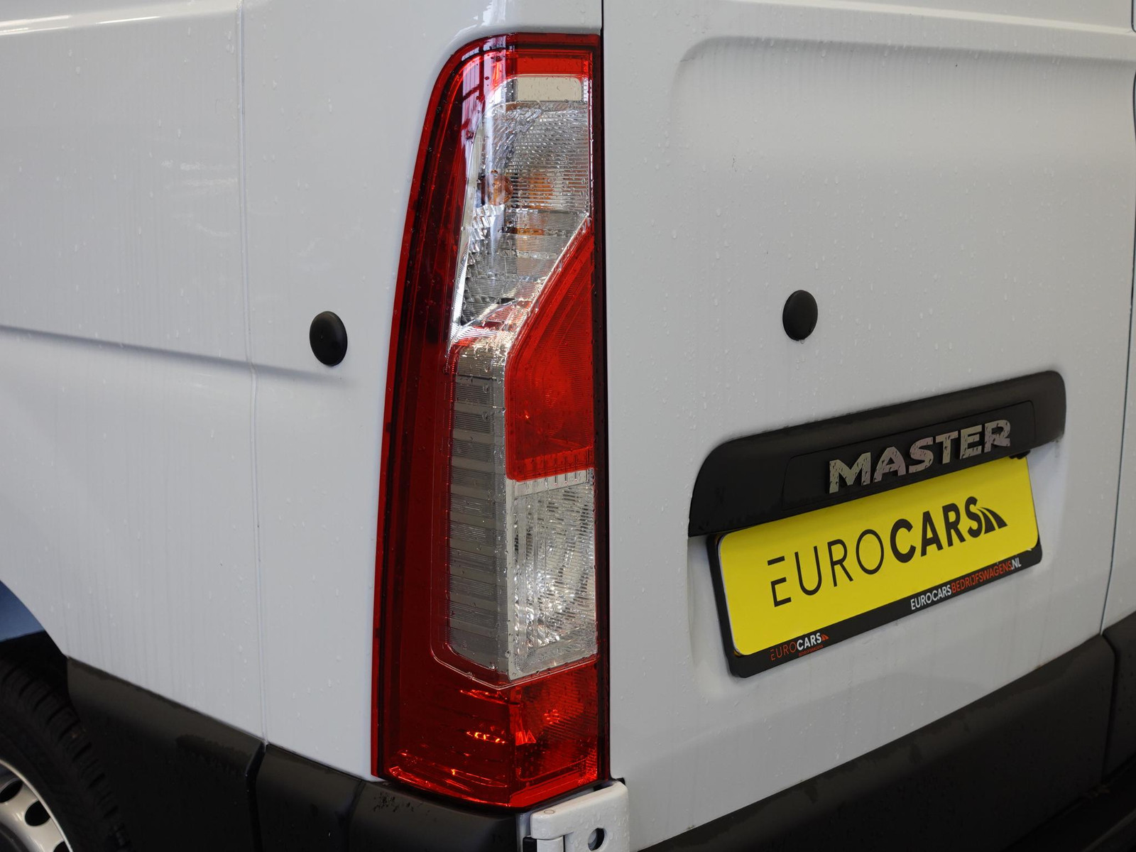 Renault Master T33 2.3 dCi 135 L2H2