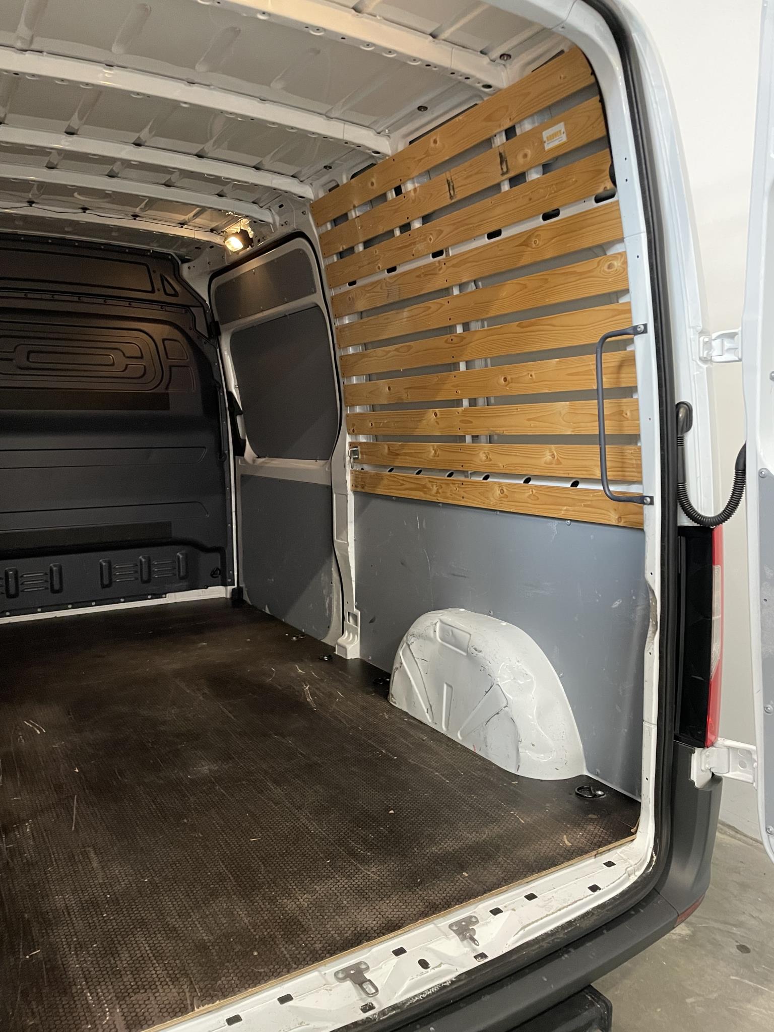 Mercedes-Benz Sprinter L2H2 Automaat thumbnail 4