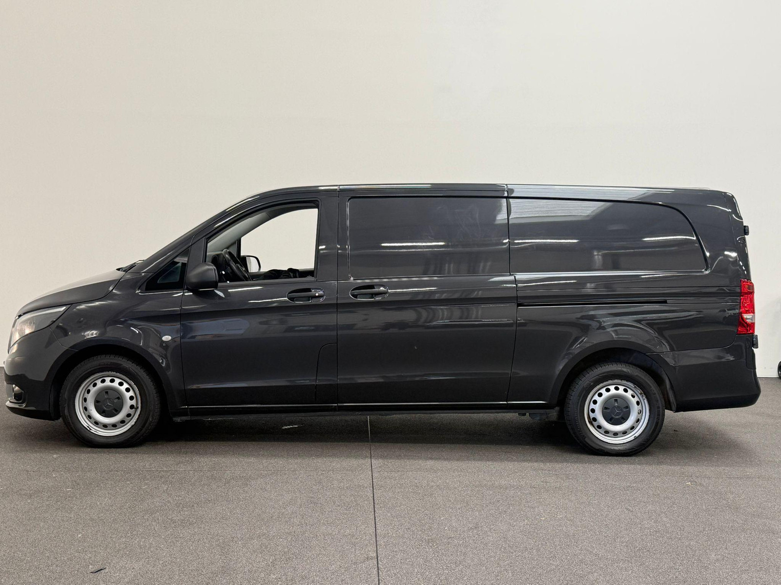 Mercedes-Benz Vito 114 CDI Extra Lang thumbnail 2