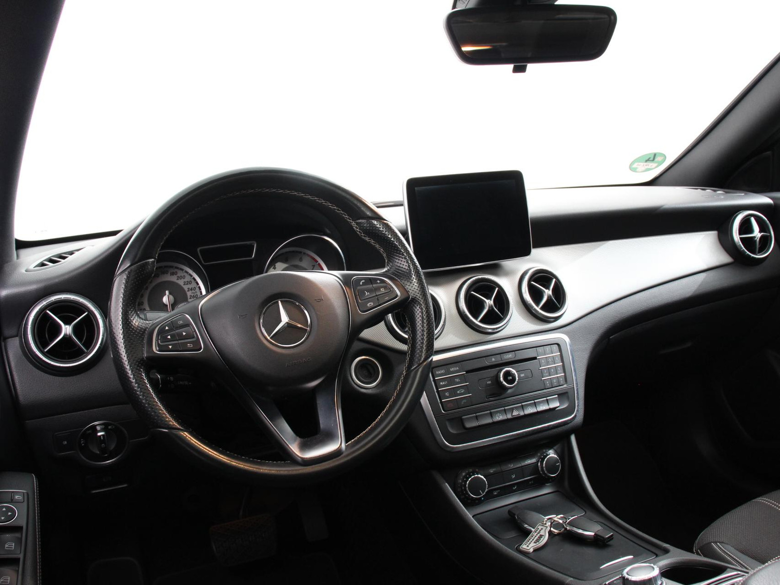 Mercedes-Benz CLA 180 Ambition