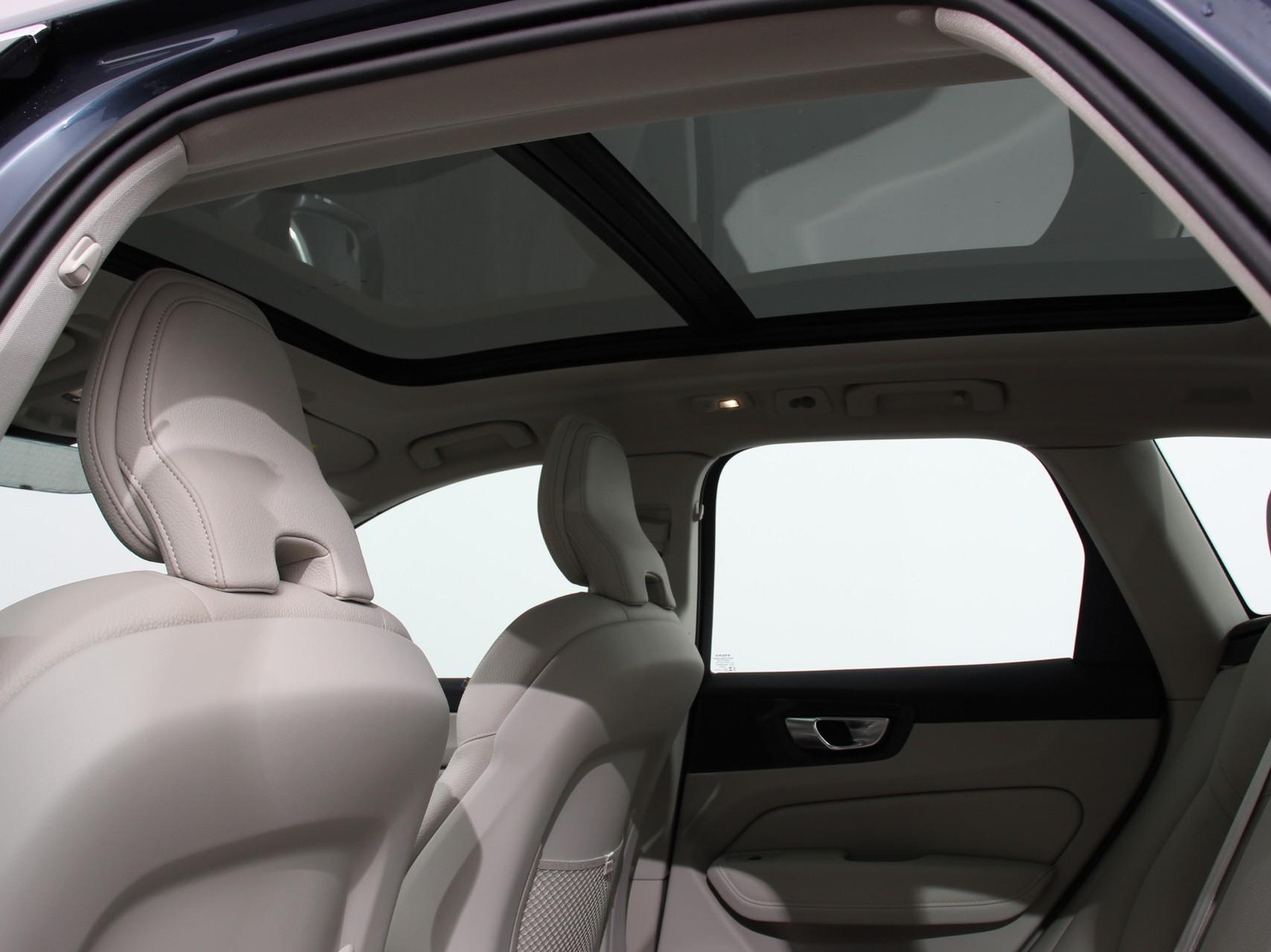 Volvo XC60 2.0 T6 Plug-in hybrid AWD Ultra Bright