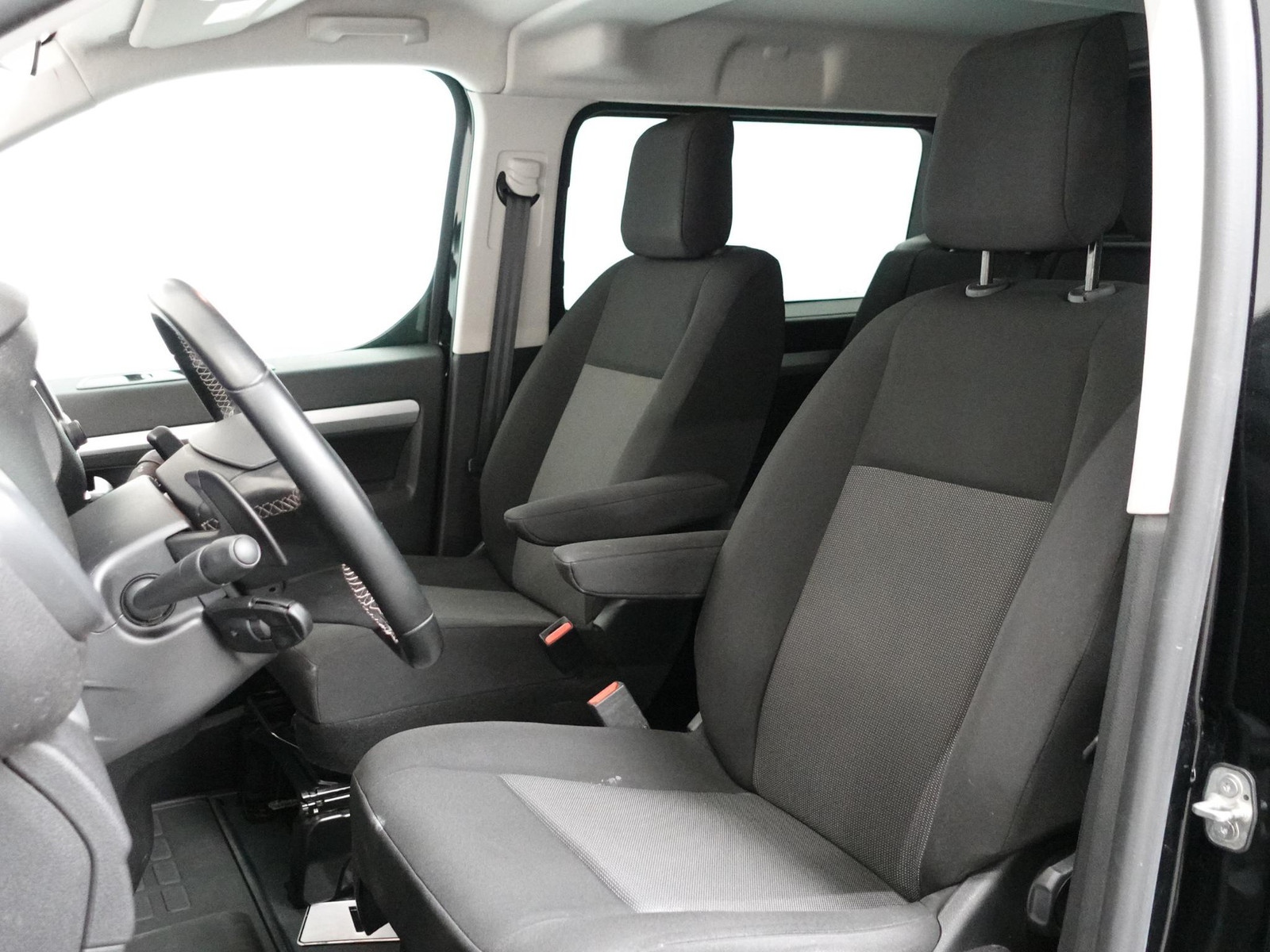 Opel Vivaro 2.0 CDTI L3H1 Dubbele Cabine Edition Automaat thumbnail 7