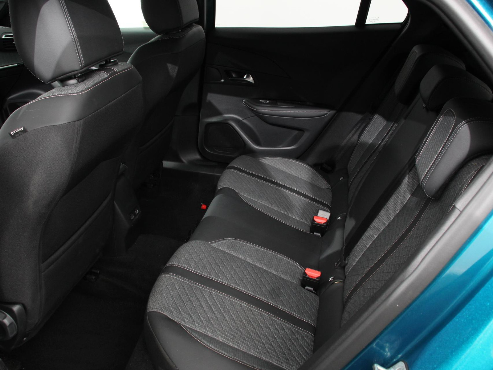 Peugeot e-2008 EV Allure Pack 54 kWh