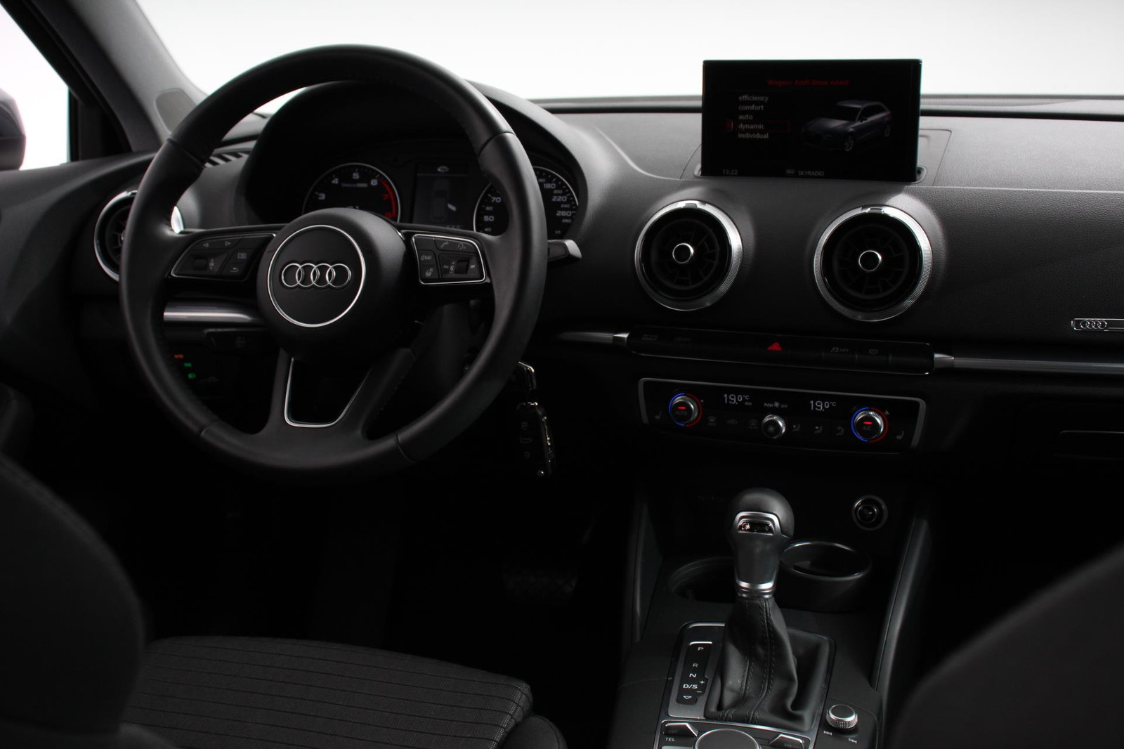 Audi A3 Sportback 35 TFSI 150pk Automaat S-Line Sport