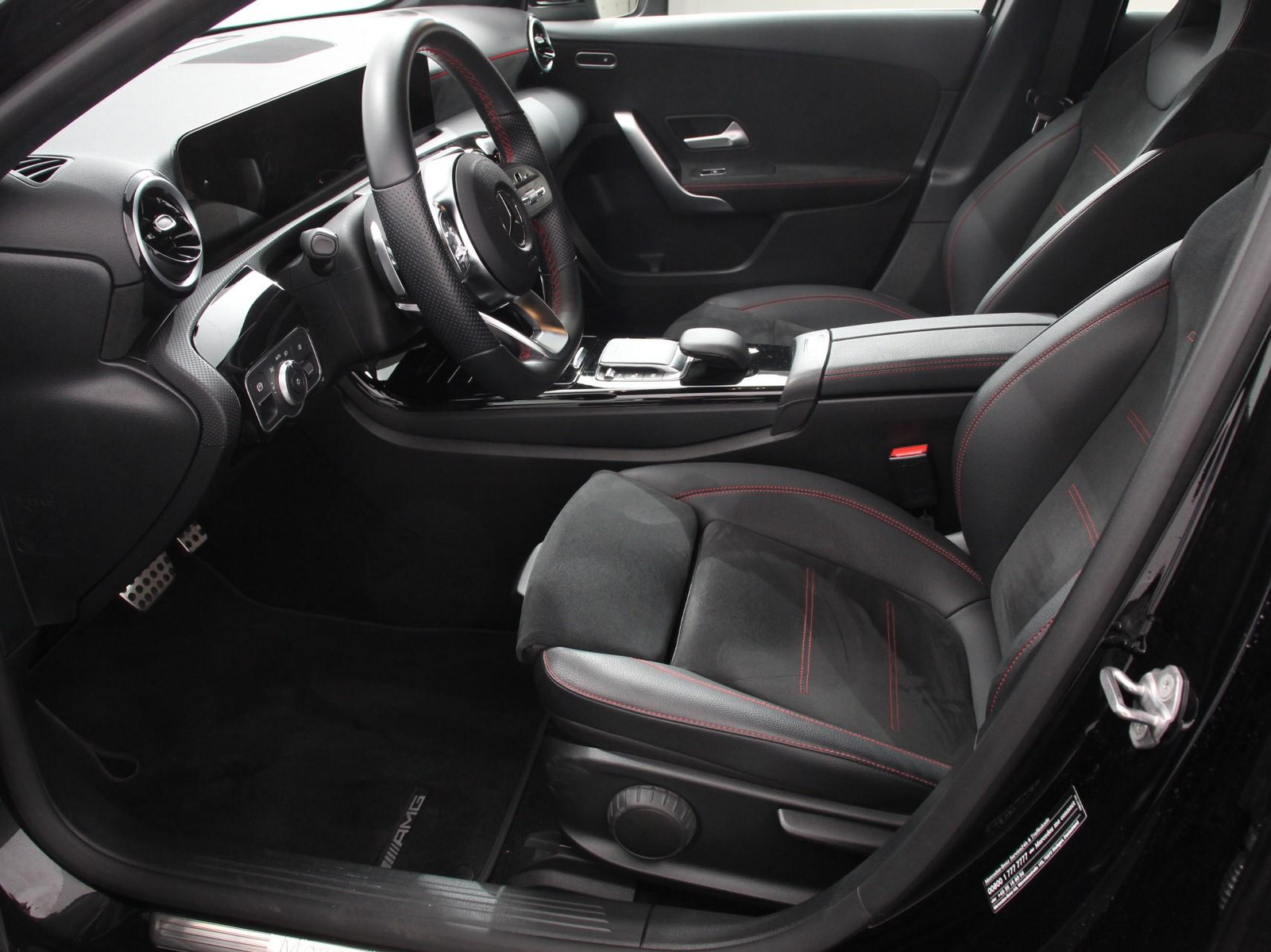 Mercedes-Benz A-Klasse 200 Automaat AMG Line