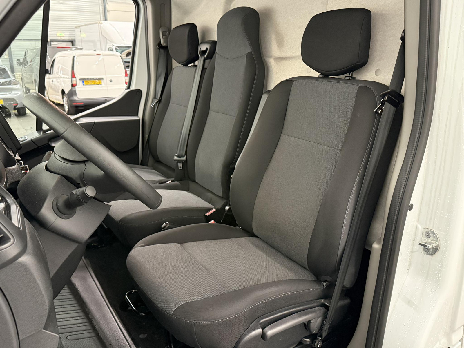 Renault Master T33 2.3 dCi 135 L2H2