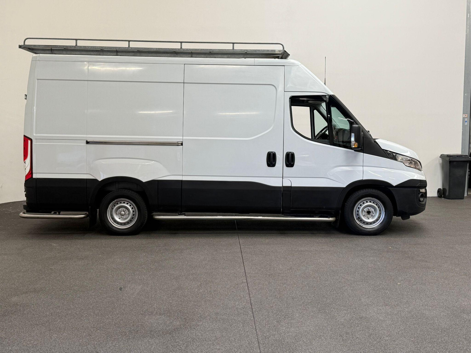 Iveco Daily 35S14 140pk L2H2/L3H2 3500kg Trekhaak Airco Cruise thumbnail 6