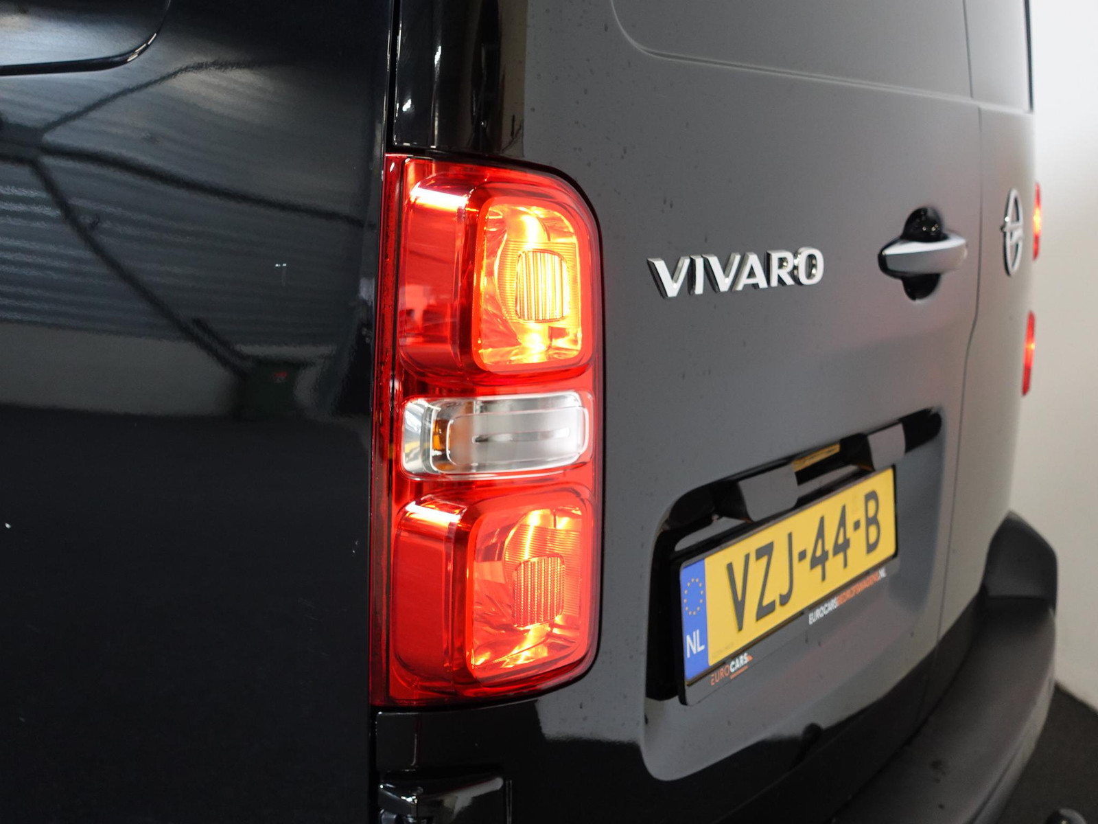Opel Vivaro 2.0 CDTI 145 pk L3H1 Edition 3-zits Automaat thumbnail 9