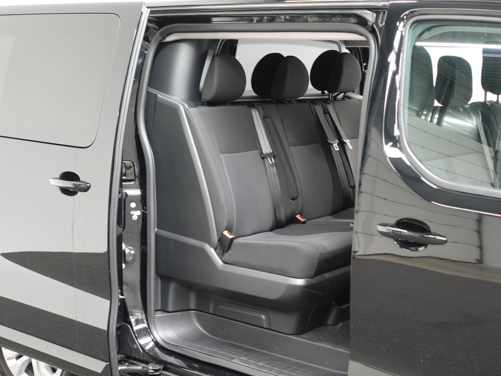 Opel Vivaro 2.0 Diesel 180pk L3 Automaat Dubbele Cabine