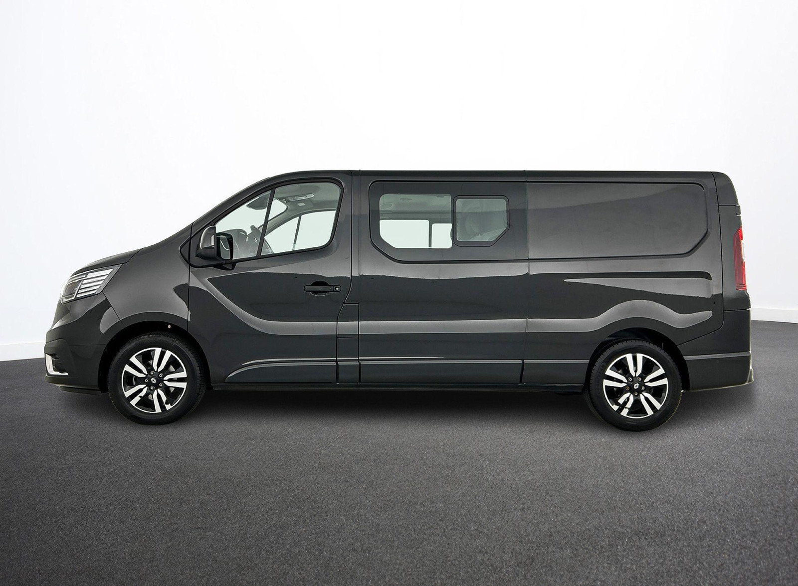 Renault Trafic 2.0 Blue dC1 150PK L2H1 Dubbele Cabine Automaat