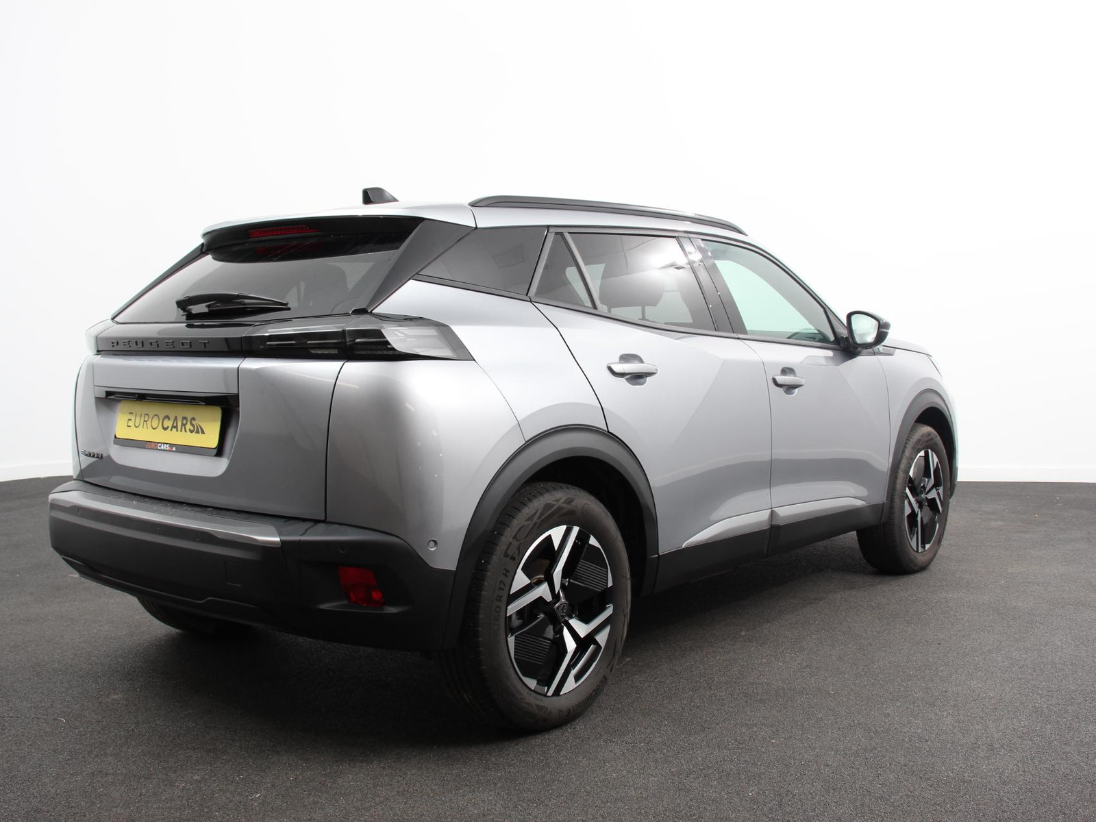Peugeot e-2008 EV Allure 50 kWh thumbnail 4