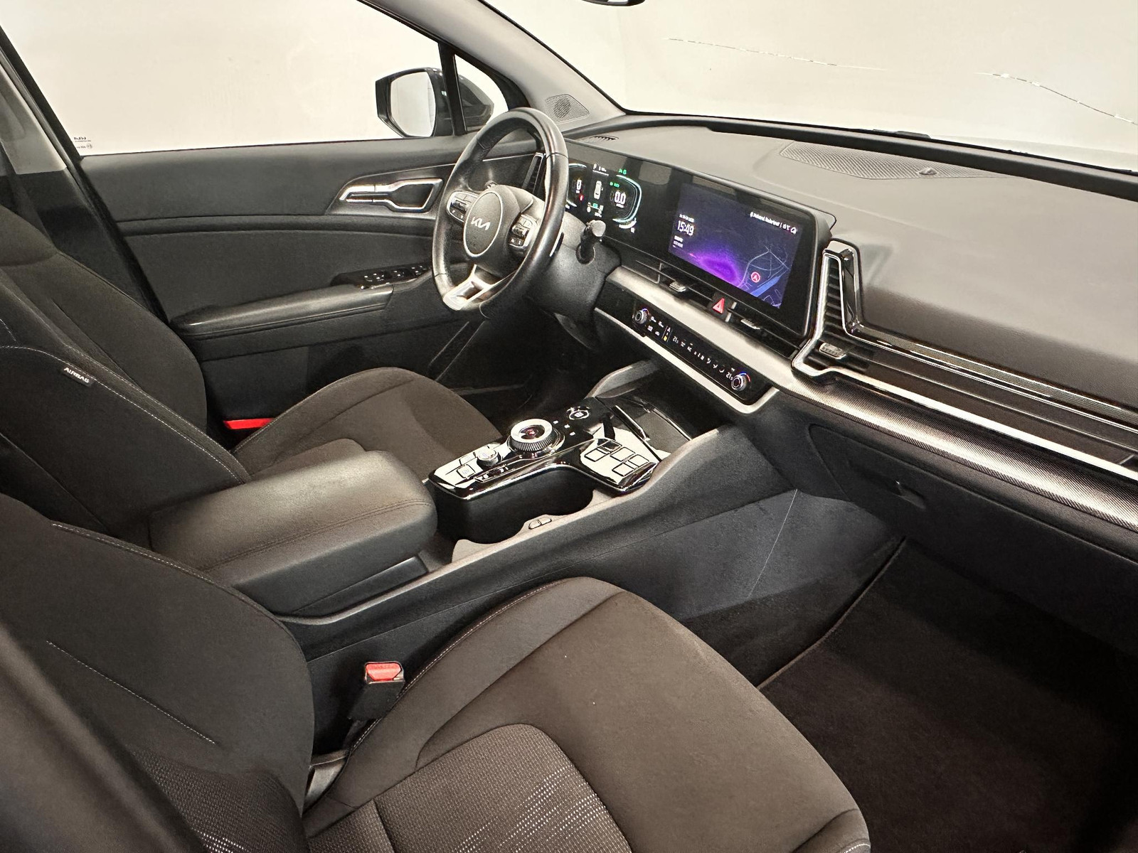 Kia Sportage 1.6 T-GDi Plug-in Hybrid AWD DynamicLine thumbnail 4