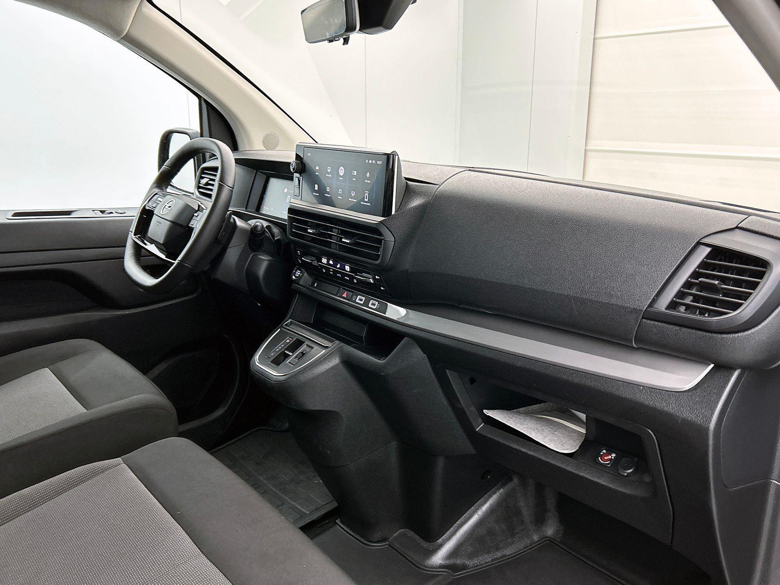 Opel Vivaro 2.0 Diesel 180 S&S L3 Automaat Dubbele Cabine thumbnail 6