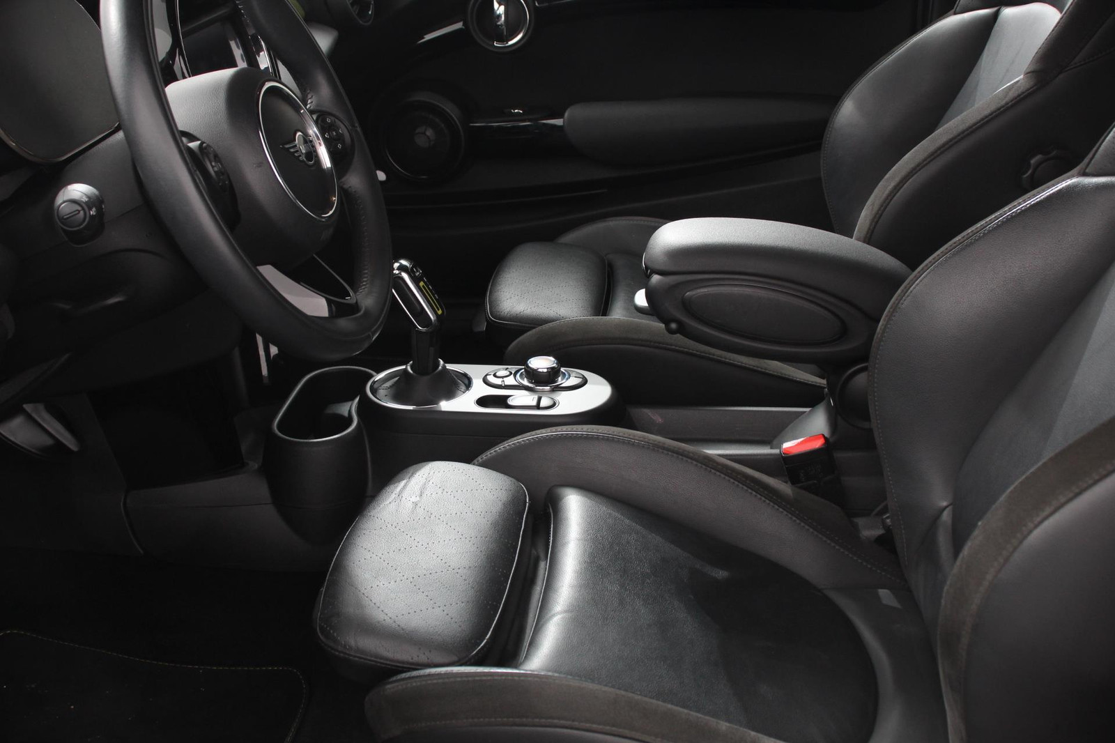 MINI Electric Cooper Charged 33 kWh