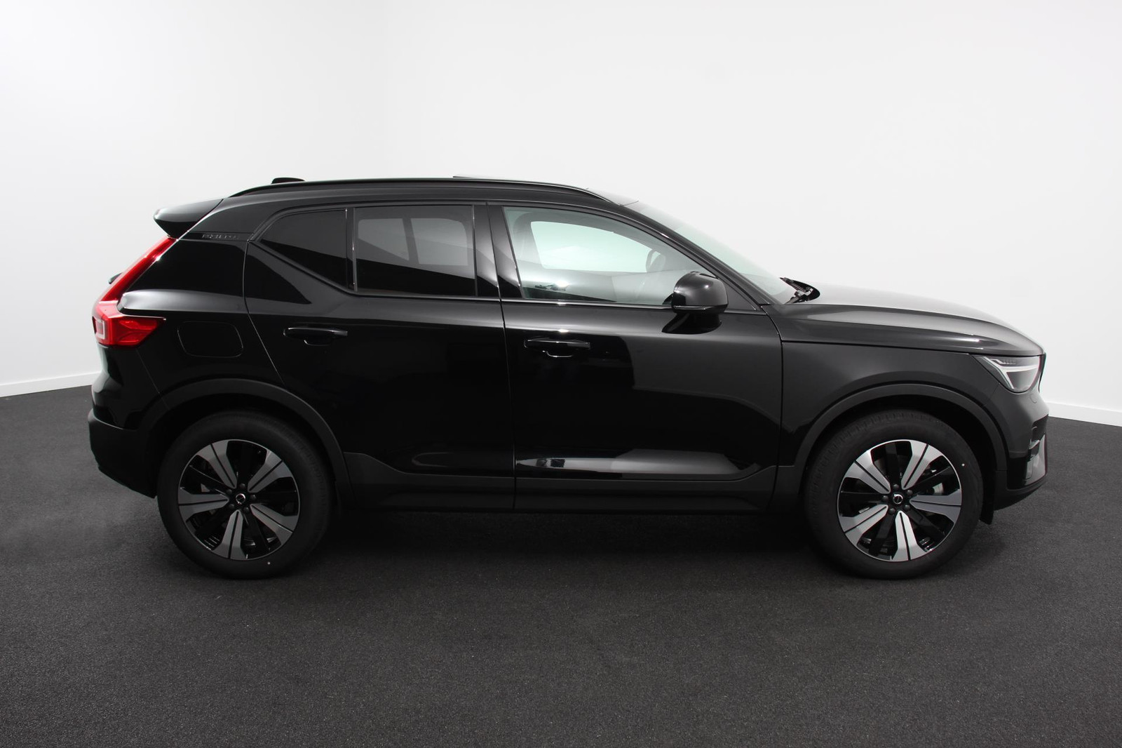 Volvo XC40 1.5 T5 Plug-in hybrid Ultimate Dark