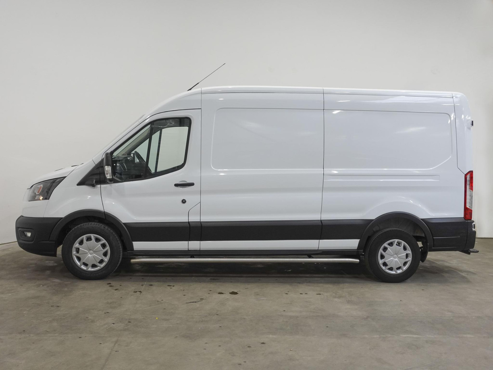 Ford Transit 330 2.0 TDCI L3H2 Trend thumbnail 6